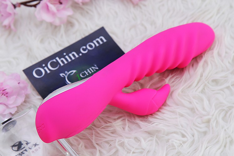 Man Nuo Alicia cây rung phát nhiệt rung êm sạc USB silicone cao cấp Man Nuo Alicia cây rung phát nhiệt rung êm sạc USB silicone cao cấp