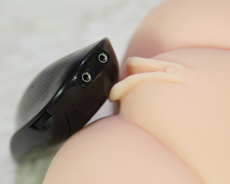 Crazy Bull silicon 2 lỗ âm đạo hậu môn rung đôi pin 3 AA tiện lợi