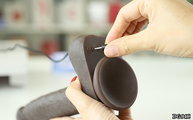 Dương vật giả COC Chiến Binh rung thụt gắn tường điều khiển xa