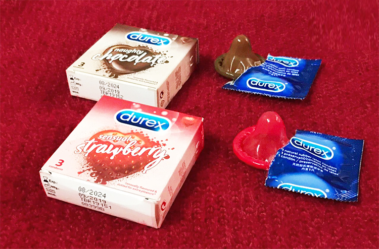 Bao cao su Durex Chocolate Strawberry mùi thơm ngọt ngào mềm mượt