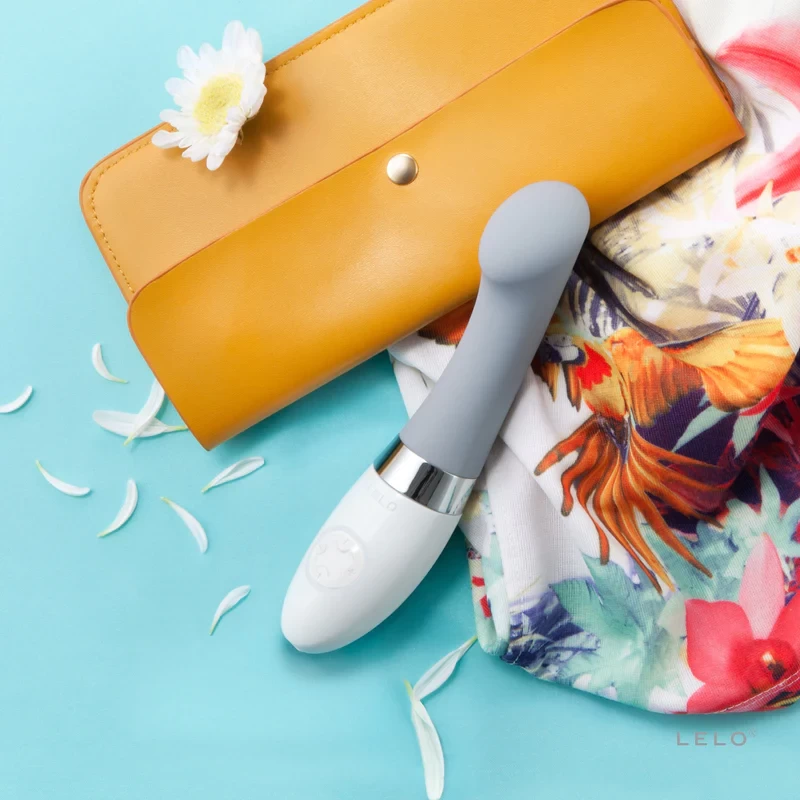 Lelo GiGi 2 máy rung điểm G cao cấp Thụy Điển pin sạc chuẩn y tế Lelo GiGi 2 máy rung điểm G cao cấp Thụy Điển pin sạc chuẩn y tế