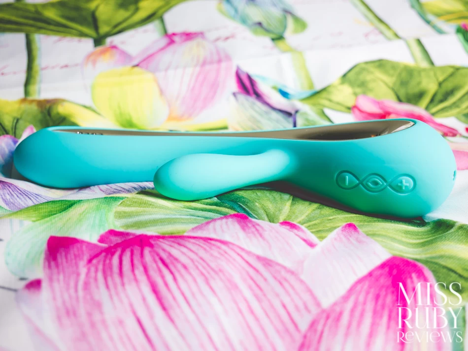 Lelo Soraya 2 Aqua máy mát xa điểm G silicone cao cấp