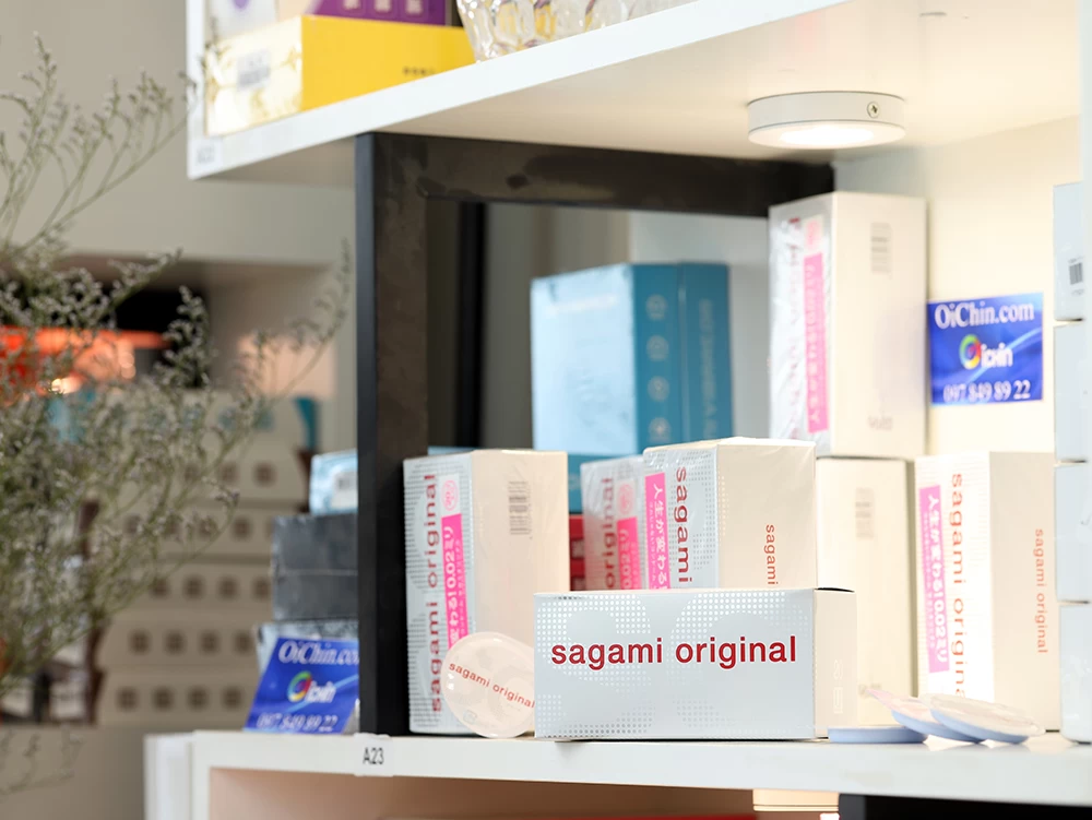 Sagami Original 0.02mm Size M hộp 20 cái Nhật siêu mỏng co giãn