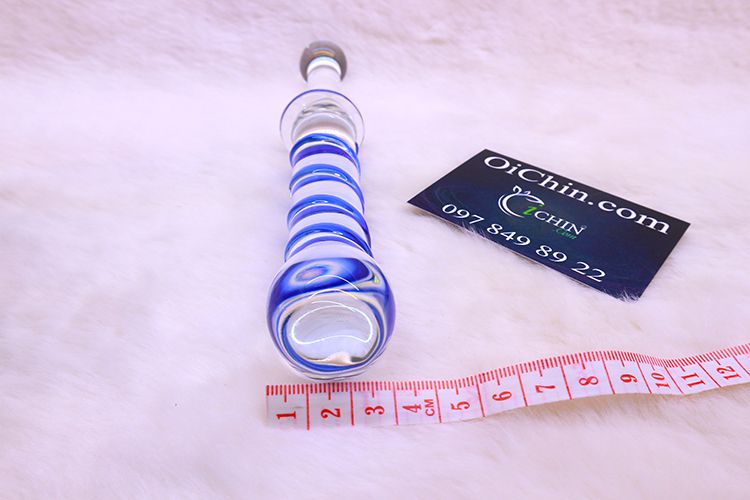 Sextoy thủy tinh kích thích hậu môn vân xoắn tay cầm an toàn