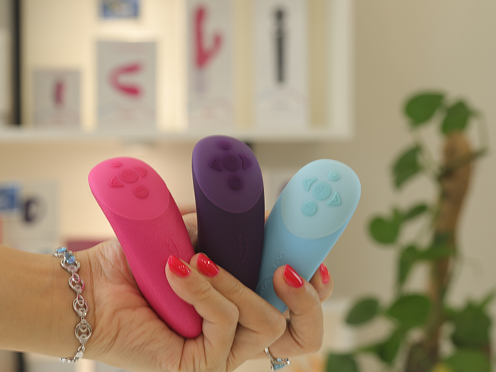 We-vibe Chorus rung 2 đầu điều khiển từ xa cao cấp Canada