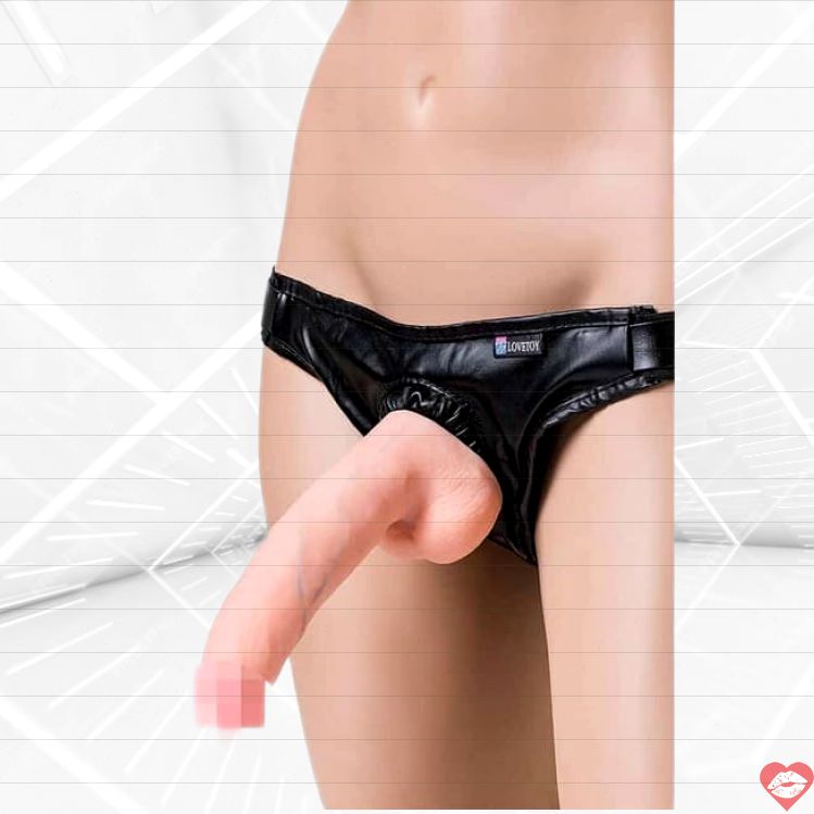 LoveToy Cuba Strap On 2 Nắp 20.5cm Thực Tế