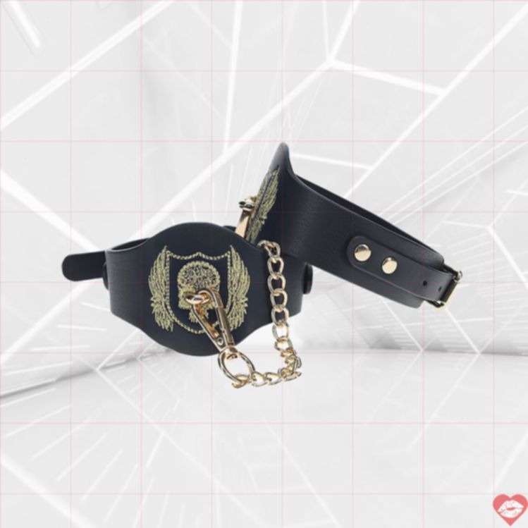 Còng Chân Ouch London Da Sang BDSM Nóng Bỏng Tinh Tế 